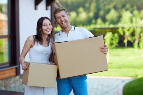 Convenient self storage near Paddington for moving and renovation needs