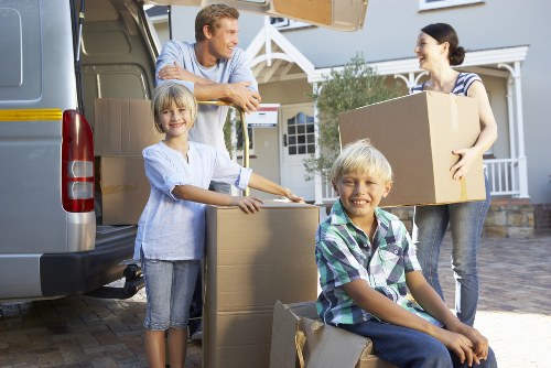 Low-carbon van used for sustainable storage transport